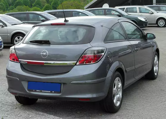 OPEL Astra GTC 1.8dm3 benzyna A-H/C J211 1AABA4DBBL5